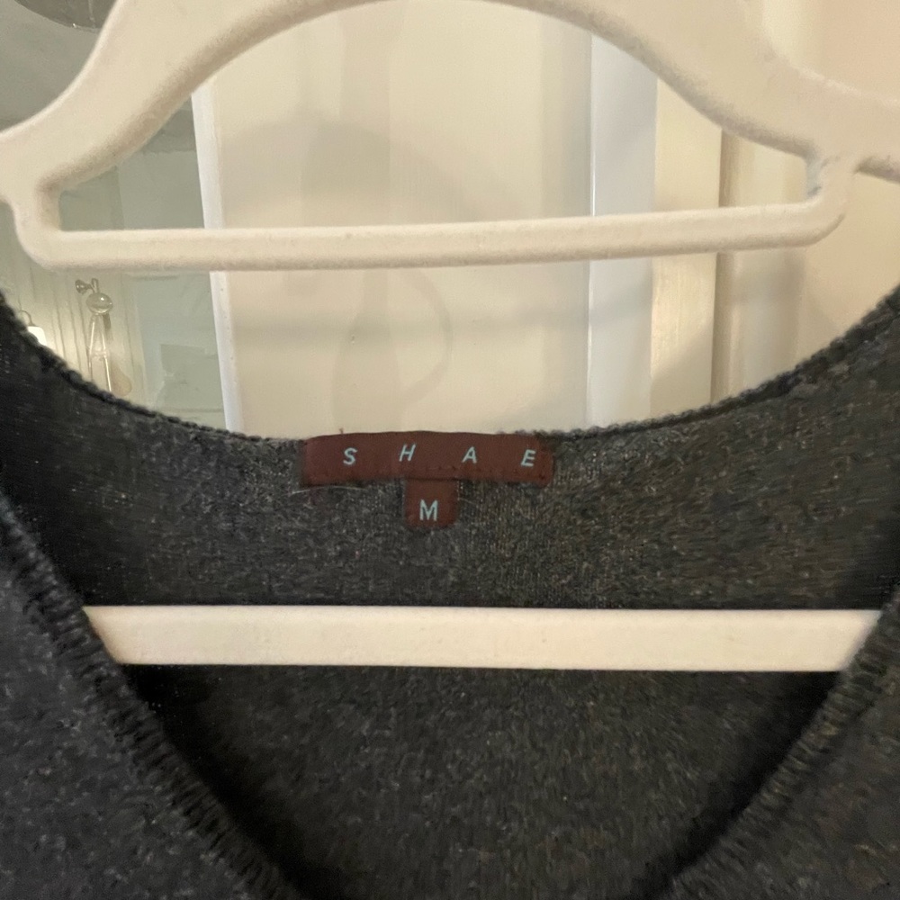 Shae Sweater - Picture 2 of 3